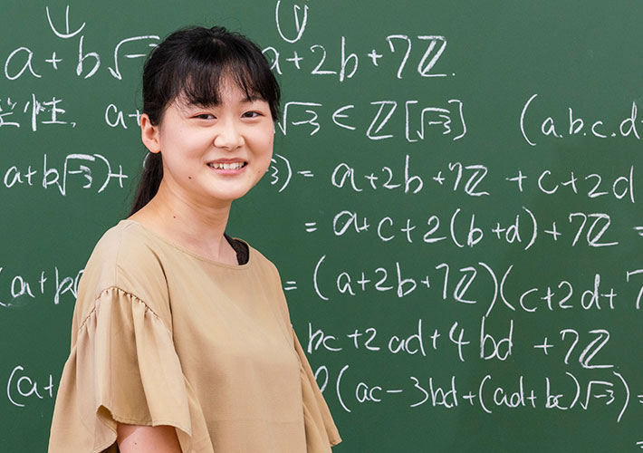 「数学が好き。その純粋な思いで勉強に打ち込めるのが楽しい。落合琴美さん 理学院 数学系 学士課程2年